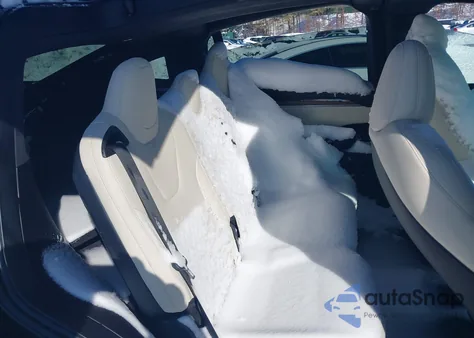 2023 Tesla Model X Dual Motor All-Wheel Drive/Standard Range z USA, uszkodzony, nr VIN 7SAXCDE58PF365509